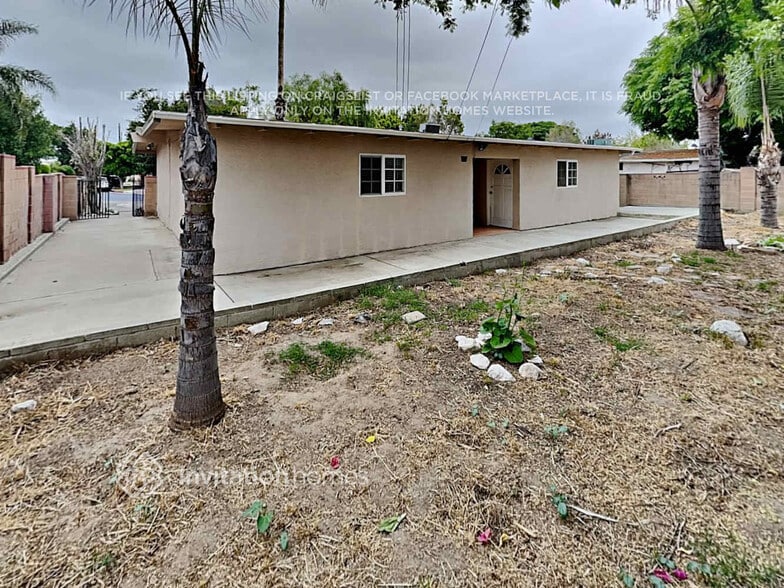 Building Photo - 12601 Mercer St