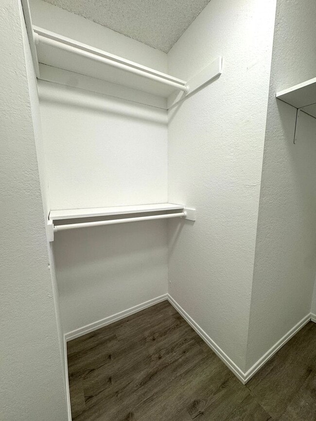 Building Photo - 3 Bedroom House in Sherman Oaks!