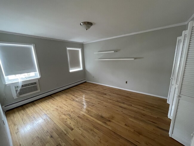 Building Photo - 1464A 68th St