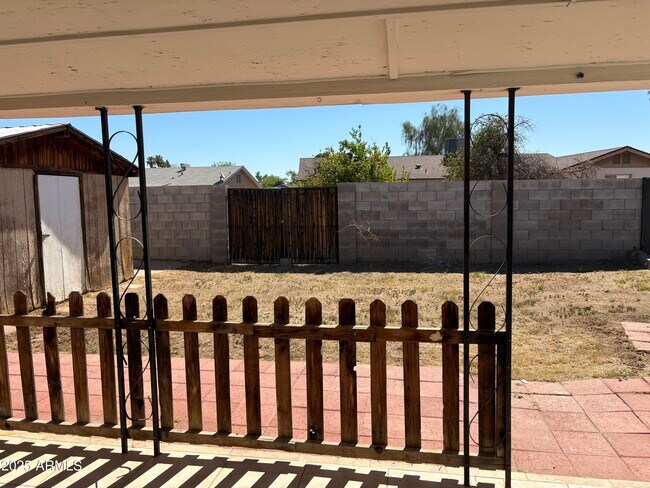 Building Photo - 3605 S Cutler Dr