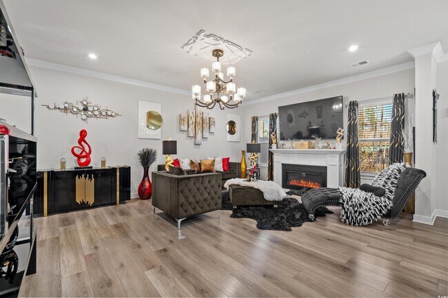 Building Photo - 324 Golan Cir