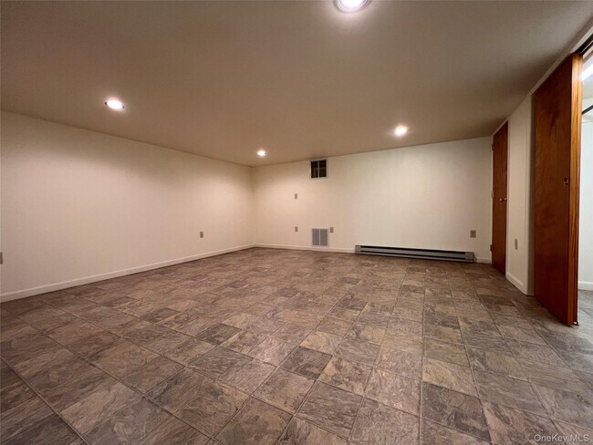 Building Photo - 5994 US-44