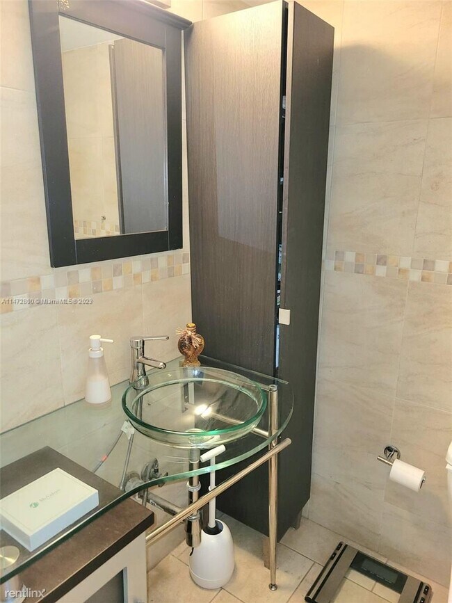 Building Photo - 3 br, 2 bath House - 20350 W Country Club ...