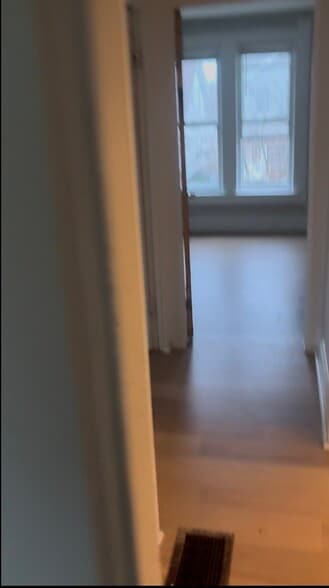 Building Photo - 1305 Mott Ave