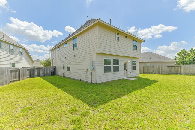 Building Photo - 15203 Lake Powell Dr