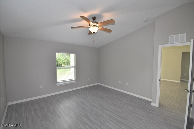 Building Photo - 212 Antis Dr