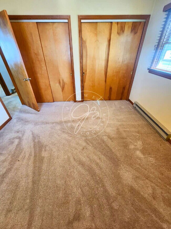 Building Photo - Sylvania Schools! Charming 3-Bedroom Ranch with Attached Garage & First-Floor Laundry