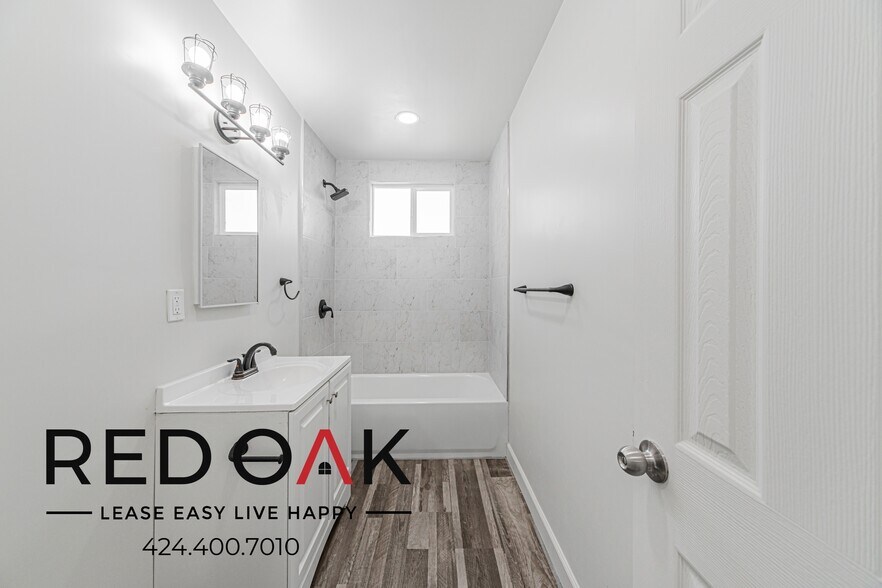 Building Photo - 4240 S Centinela Ave