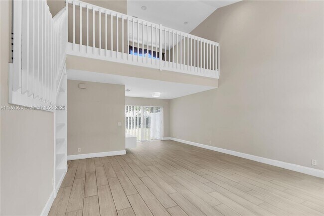 Building Photo - 10766 Crescendo Cir