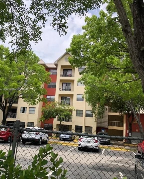 Building Photo - 8120 Geneva Ct