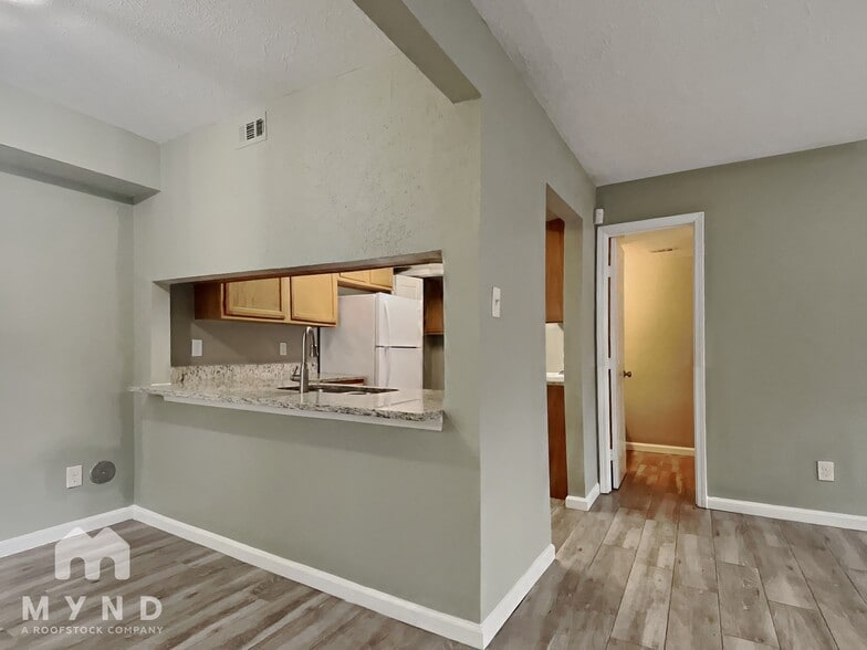 Building Photo - 21502 Millhouse Rd