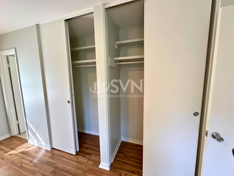 Building Photo - 110 Windsor Dr