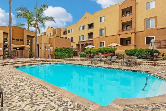 Building Photo - 3550 Lebon Dr