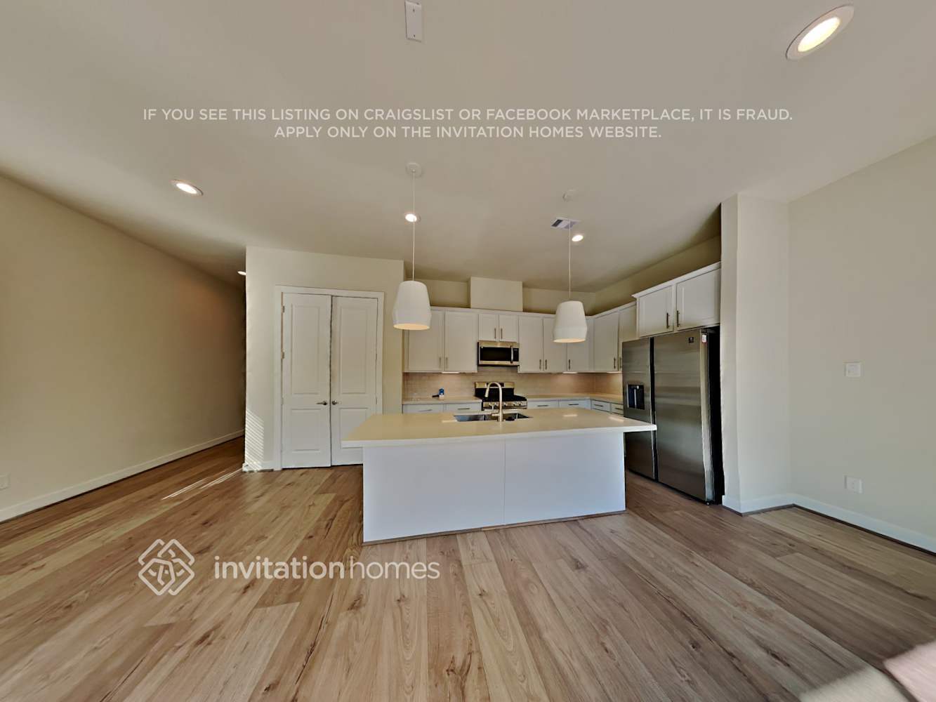 Building Photo - 10446 Executive Lake Dr