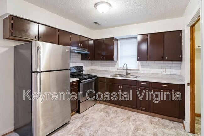 Building Photo - 2108 Madison Ave