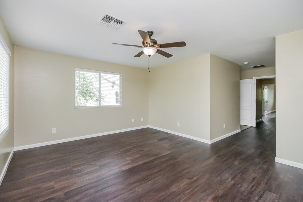 Building Photo - 1635 S Wildrose