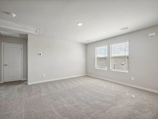 Building Photo - 518 Willet Dr