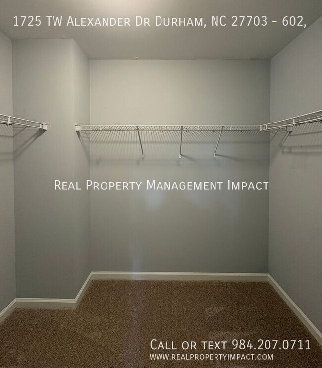 Building Photo - 1725 TW Alexander Dr