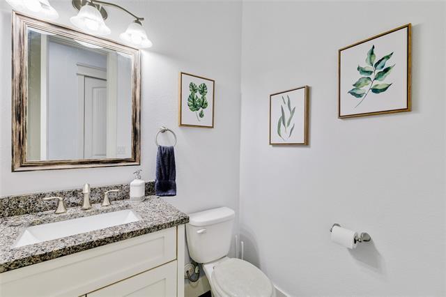 Building Photo - 1399 E Highland Rd