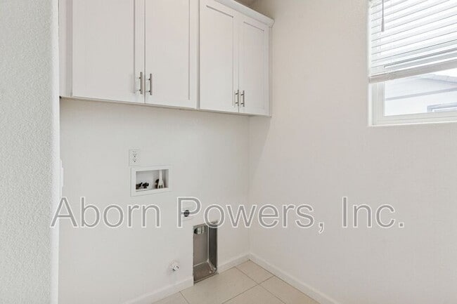 Building Photo - 4062 Ambrosia Wy