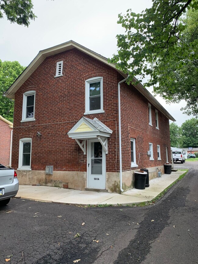 503 W Callowhill St 503 W Callowhill St Perkasie PA 18944 Apartment