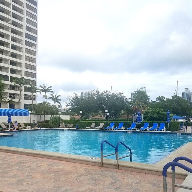 Building Photo - 600 Three Islands Boulevard