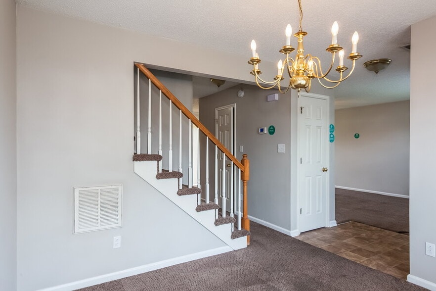 Building Photo - 4321 Windjammer Ct SW