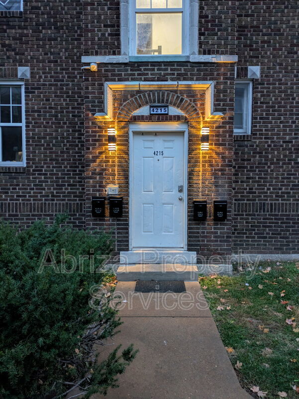 Building Photo - 4217 Neosho St