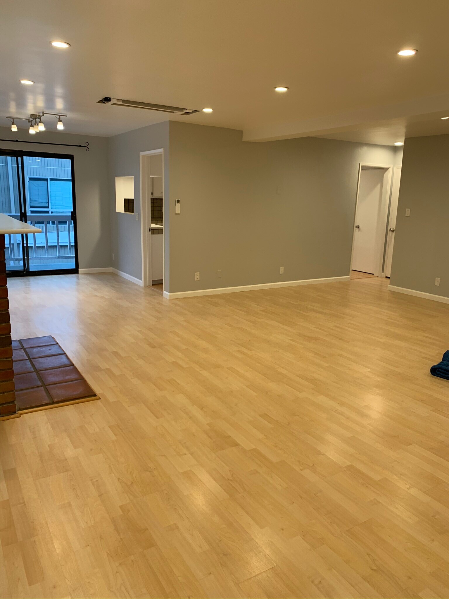 Building Photo - 24 Lighthouse St