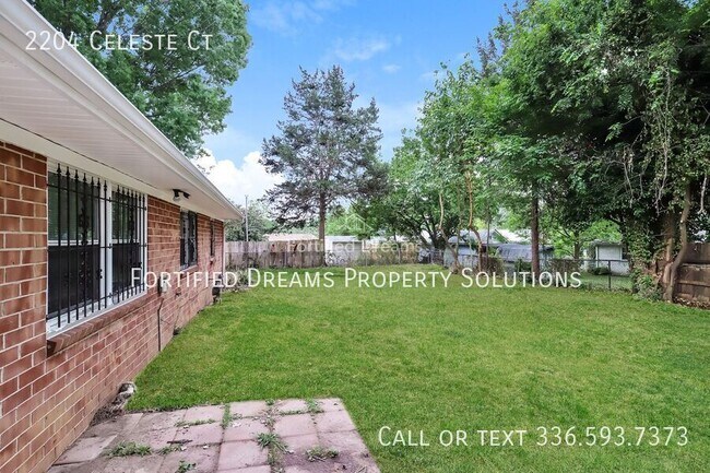 Building Photo - 2204 Celeste Ct