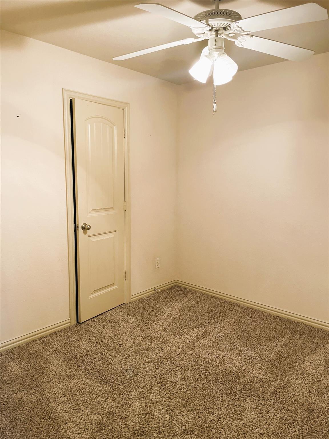 Building Photo - 2320 Calendar Ct