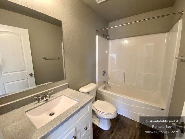 Building Photo - 501 Commons Drive