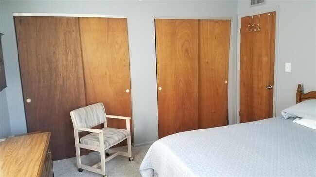 Building Photo - 1801 Restful Dr