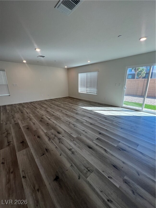 Building Photo - 6869 Calvitero St