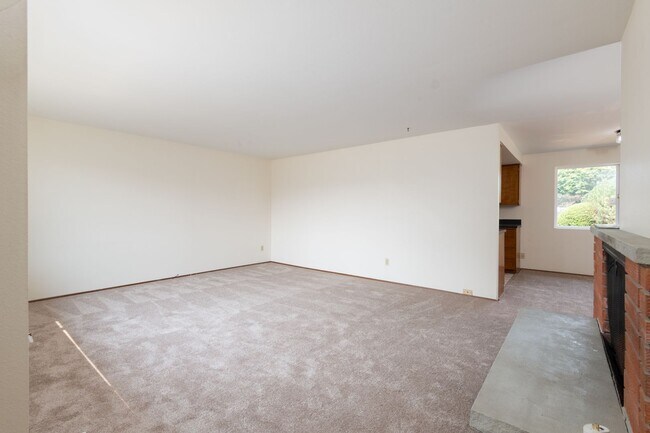 Building Photo - 17656 SE 267th Pl