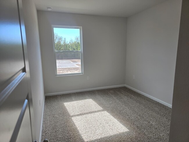 Building Photo - 190 Turpentine Dr