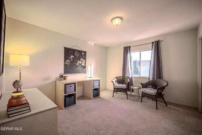 Building Photo - 252 Shadow Mountain Dr