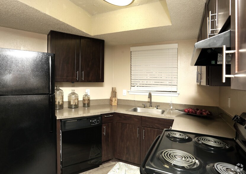 Birch Apartment Homes 12610 Jupiter Rd Dallas TX 75238 Apartment Finder