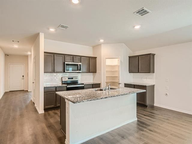 Building Photo - 2310 Hankinson Ln