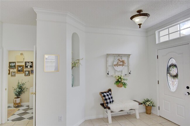 Building Photo - 963 Cherry Valley Way