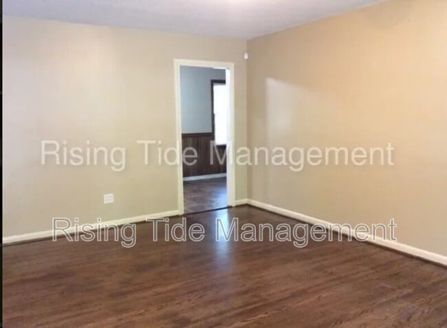 Building Photo - 120 16th Terrace NE