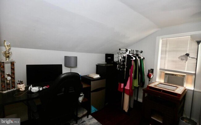 Building Photo - 116 Ellis St