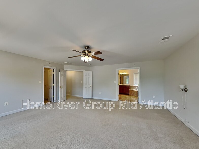 Building Photo - 16475 Kramer Estate Dr