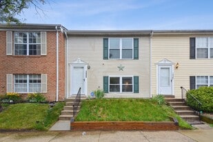 Building Photo - 1024 Dorset Dr