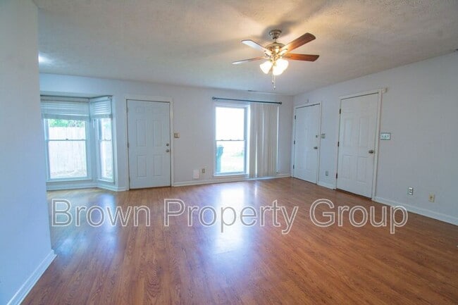 Building Photo - 6839 Shawcross Ln