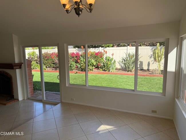 Building Photo - 2737 E Sierra Dr