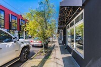 Building Photo - Madrona Court