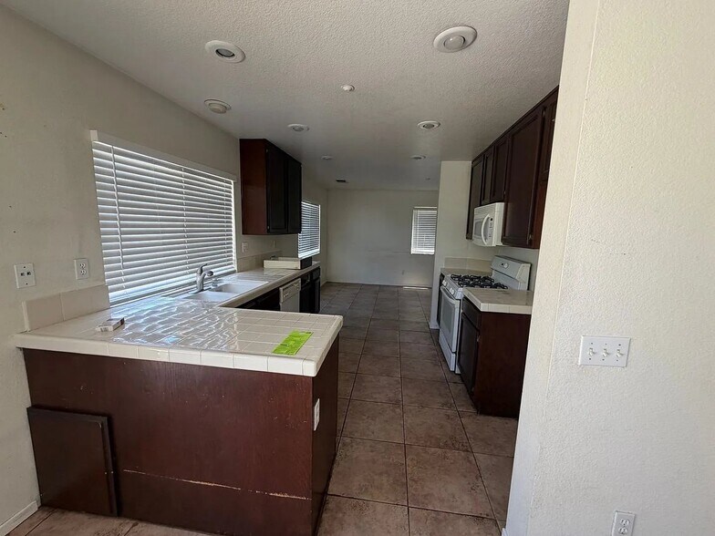 Building Photo - 7622 Canberra Way