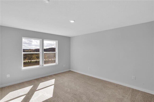 Building Photo - 126 Scotland Ln