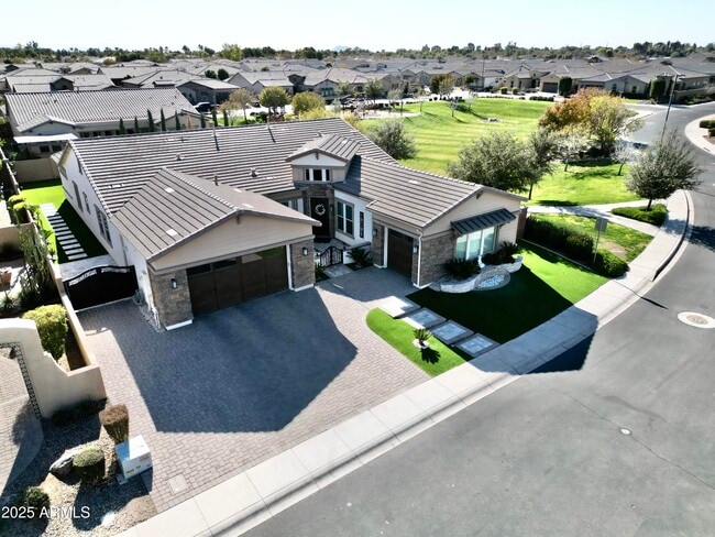 Building Photo - 2351 E Cherrywood Pl